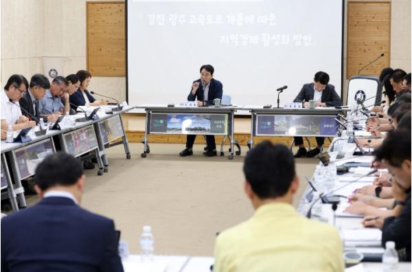 강진원 강진군수 “고속도로 통해 관광·정주인구 오게끔” 기사 이미지
